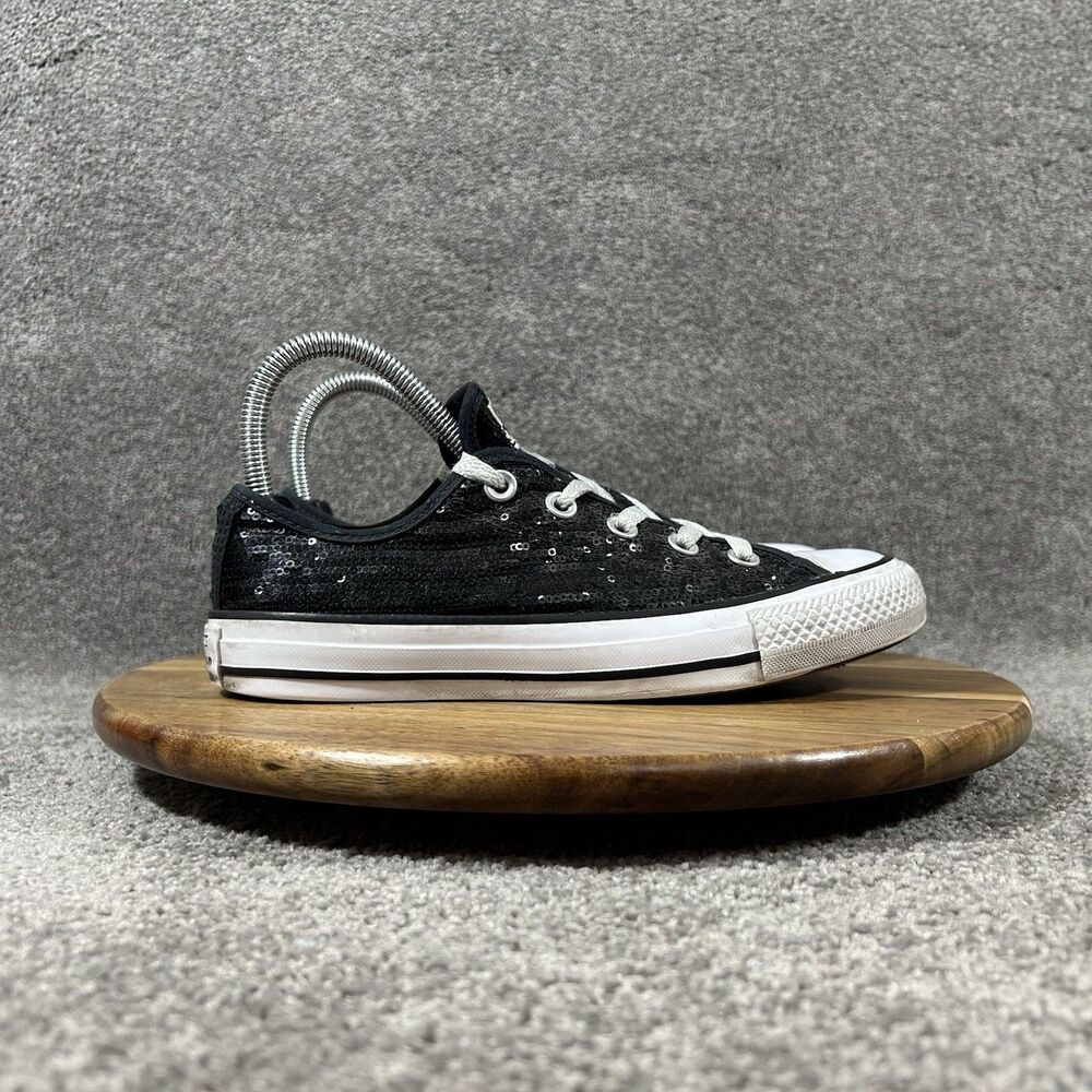 Converse Chuck Taylor All Star Low Women’s Size 6 Black Sequin Skate Shoes Used
